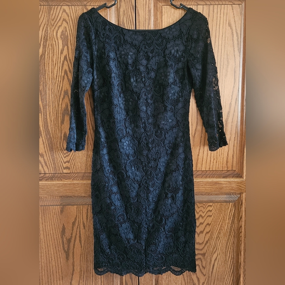 NWOT White House Blaxk Market Lace Sheath Dress
